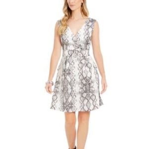 NWT Julia Jordan Snake Print Fit & Flare Dress